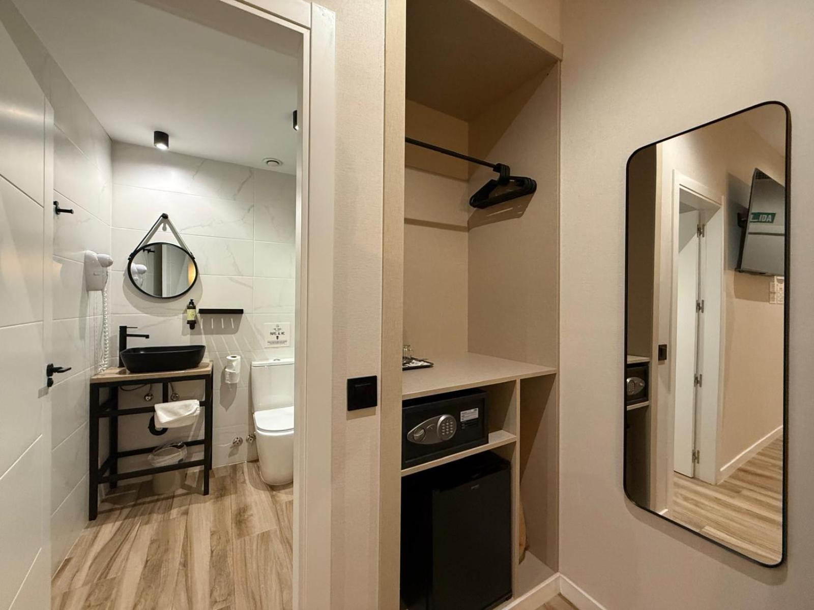 Cc Opera Suites Madrid Kültér fotó